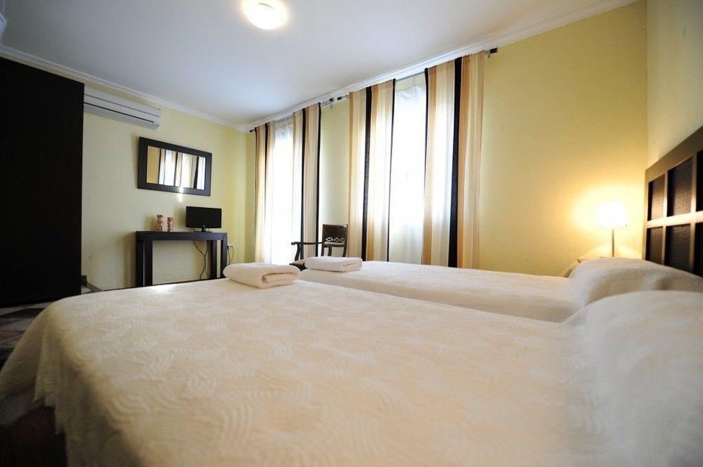 Hotel Montearoma Valverde del Camino Eksteriør billede